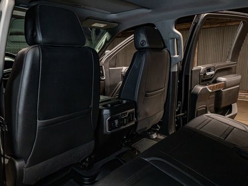 Used 2021 GMC Sierra 2500 Denali w/ Denali Black Diamond Edition image 20