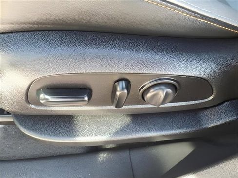 Used 2019 GMC Terrain SLT w/ Preferred Package image 14