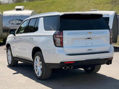Used 2024 Chevrolet Tahoe High Country AWD/4WD image 7