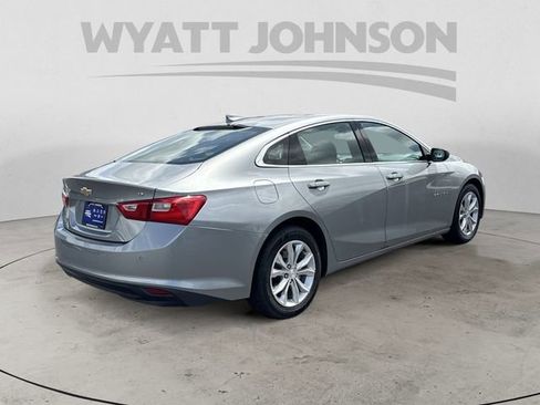 Used 2024 Chevrolet Malibu LT FWD image 5