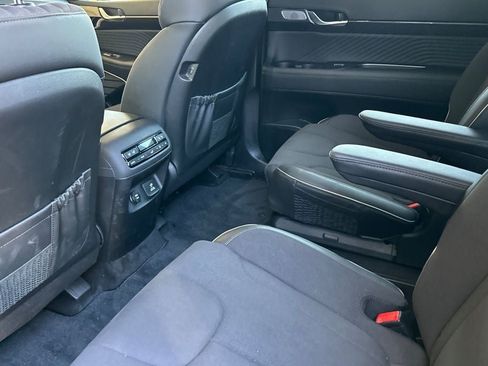 Used 2025 Hyundai Palisade Calligraphy image 9