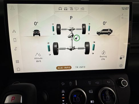 New 2026 Land Rover Defender 110 X-Dynamic SE AWD/4WD image 29
