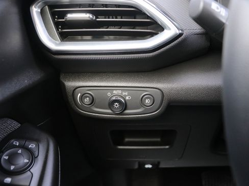 Used 2023 Chevrolet TrailBlazer LT image 12