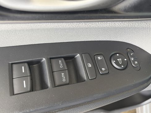 Used 2022 Honda CR-V EX image 13