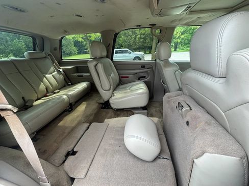 Used 2006 Chevrolet Tahoe Z71 w/ Z71 Preferred Equipment Group AWD/4WD image 13