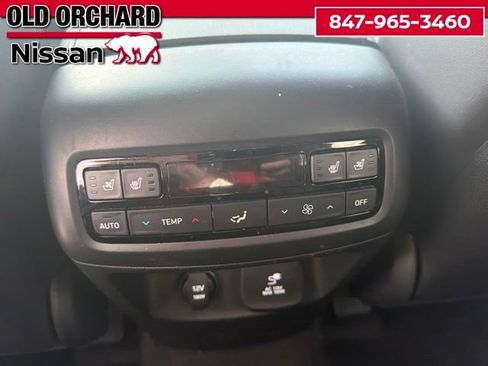 Used 2022 Hyundai Palisade Limited AWD/4WD image 16