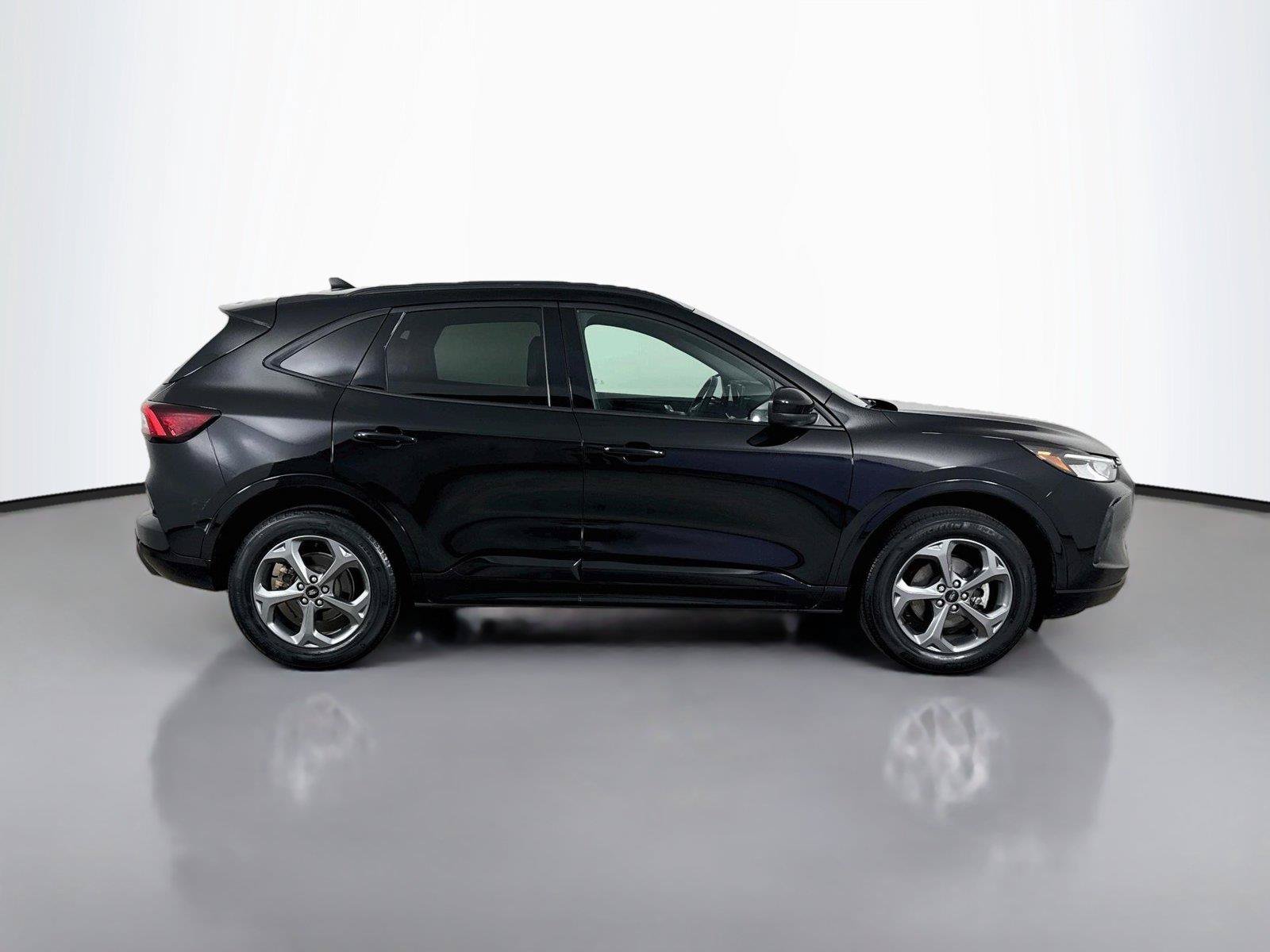 Used 2024 Ford Escape ST-Line Select w/ Tech Pack #1 AWD/4WD image 17