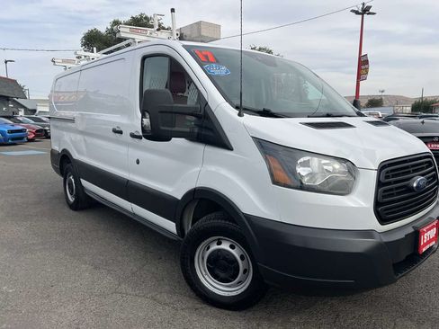 Used 2017 Ford Transit 350 130 Low Roof RWD image 4