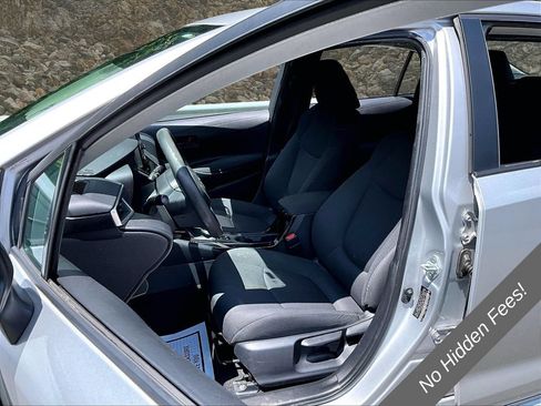 Used 2022 Toyota Corolla LE FWD image 18