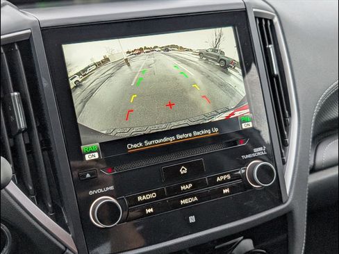 Used 2022 Subaru Forester Touring image 18