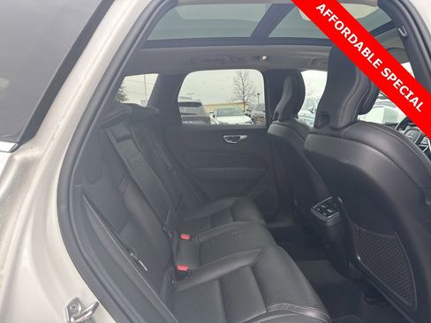 Used 2021 Volvo XC60 T5 Inscription w/ Advanced Package image 13