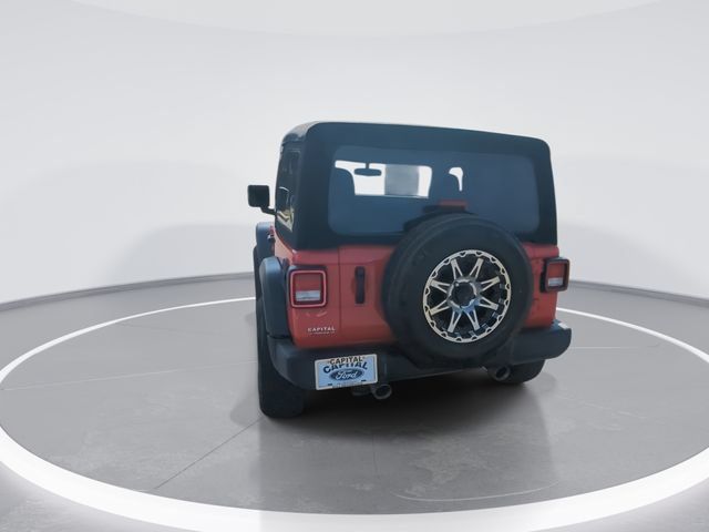 Used 2022 Jeep Wrangler Sport AWD/4WD image 7