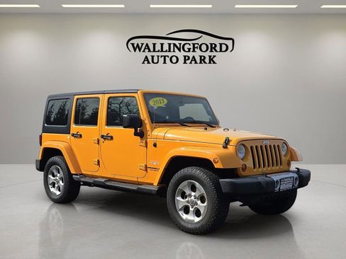 Used 2013 Jeep Wrangler Unlimited Sahara image 3