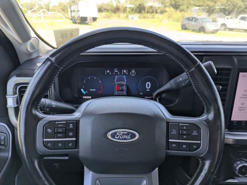 Used 2024 Ford F250 Lariat w/ Lariat Ultimate Package AWD/4WD image 24