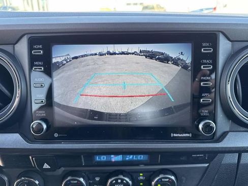 Used 2021 Toyota Tacoma TRD Off-Road w/ Technology Package AWD/4WD image 20