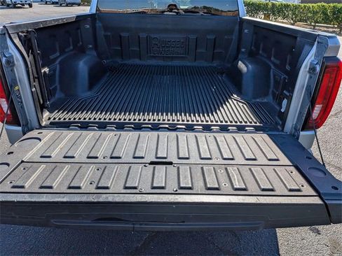 Used 2024 GMC Sierra 1500 SLT image 32