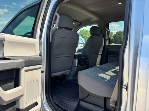 Used 2017 Ford F250 XLT w/ XLT Premium Package AWD/4WD image 24