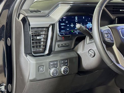 Used 2024 GMC Sierra 1500 Denali w/ Denali Reserve Package AWD/4WD image 8