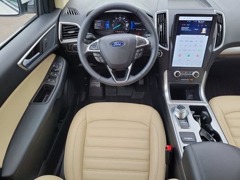 Used 2024 Ford Edge SEL w/ Convenience Package AWD/4WD image 30