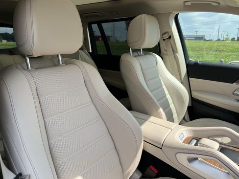 Certified 2023 Mercedes-Benz GLS 450 4MATIC image 35