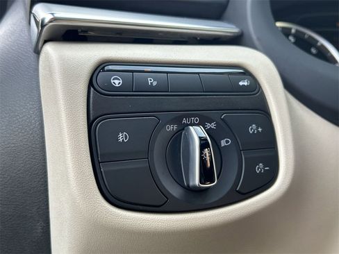 Certified 2022 INFINITI QX50 Essential image 17