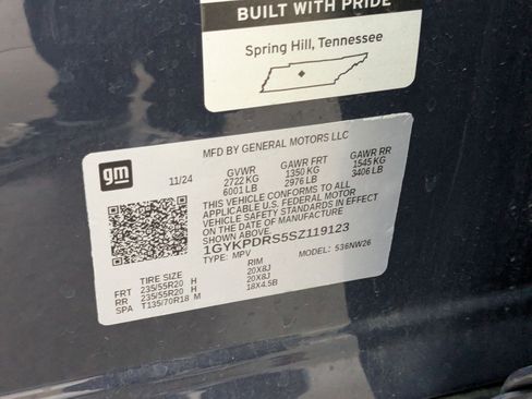 Used 2025 Cadillac XT6 Premium Luxury image 24