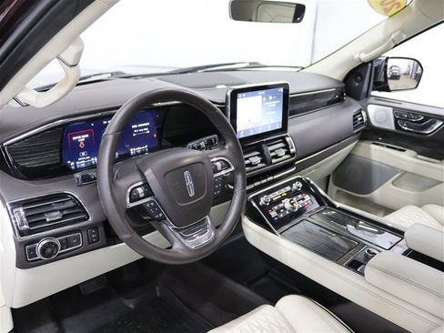 Used 2019 Lincoln Navigator L Black Label image 29