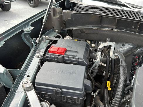 Certified 2025 Chevrolet Silverado 1500 LT AWD/4WD image 36