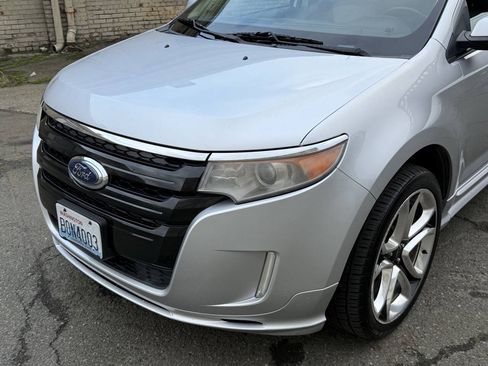 Used 2011 Ford Edge Sport w/ Driver Entry Pkg AWD/4WD image 29