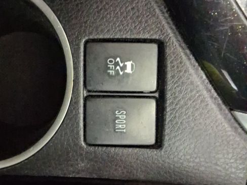 Used 2019 Toyota Corolla SE FWD image 28