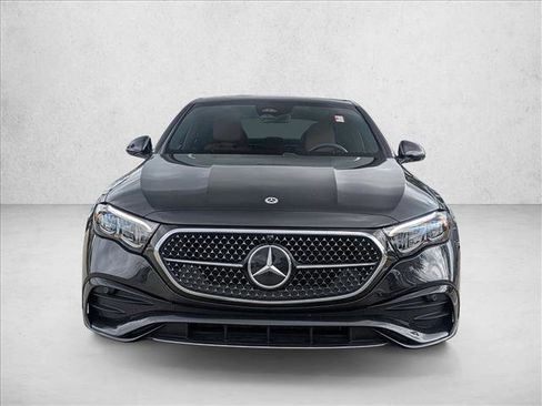 Used 2025 Mercedes-Benz E 350 Sedan image 2