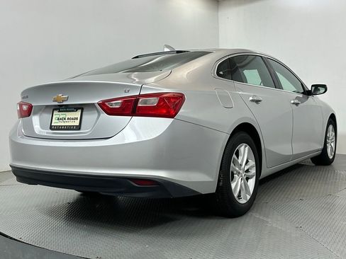Used 2018 Chevrolet Malibu LT image 7