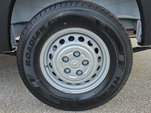 New 2026 RAM ProMaster 2500 w/ Convenience Group image 14