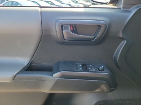 Used 2021 Toyota Tacoma SR w/ SX Package AWD/4WD image 11