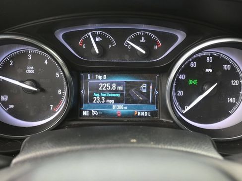Used 2019 Buick Envision Preferred FWD image 11