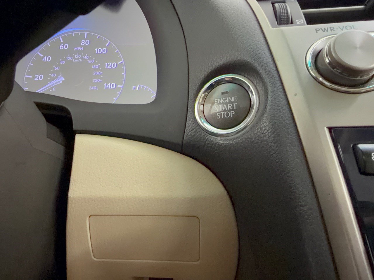 Used 2013 Lexus RX 350 FWD w/ Premium Pkg image 20
