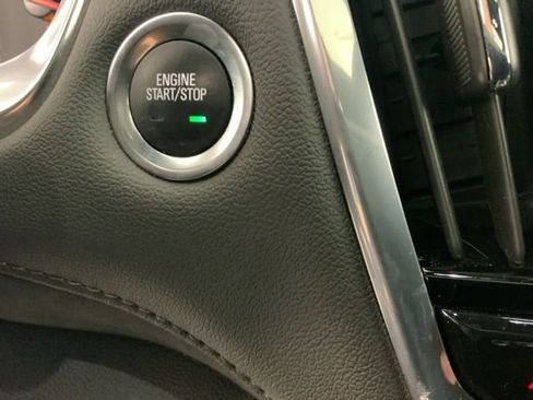 Used 2022 Chevrolet Traverse High Country image 23