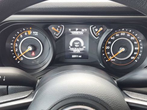 Used 2025 Jeep Gladiator Sport AWD/4WD image 7