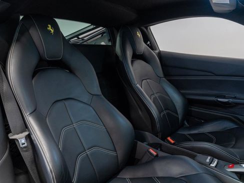 Used 2018 Ferrari 488 GTB image 9