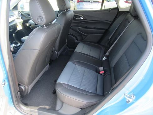 New 2026 Chevrolet Trax LT w/ Driver Confidence Package FWD image 26