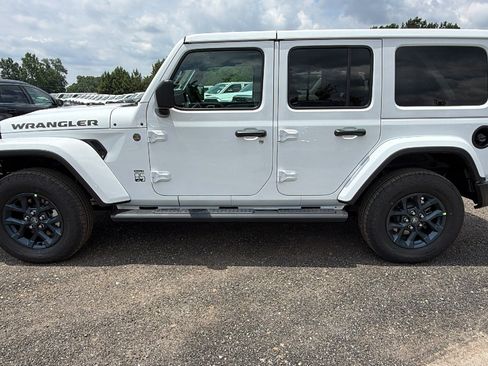 New 2026 Jeep Wrangler Unlimited Sport AWD/4WD image 11