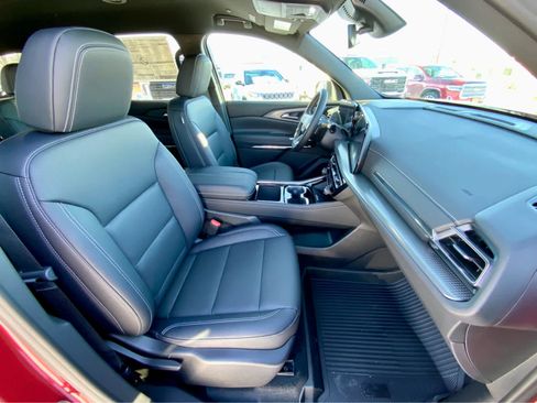 New 2026 Chevrolet Traverse LT w/ LPO, Floor Liner Package image 22