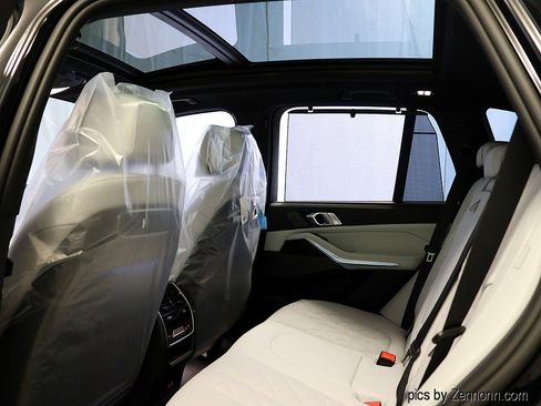 New 2026 BMW X5 xDrive50e w/ Executive Package image 14