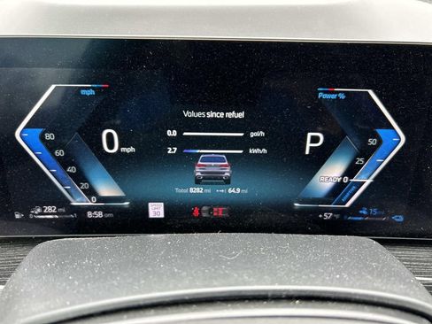 Used 2025 BMW X5 xDrive50e w/ M Sport Package image 38