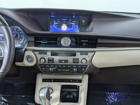 Used 2017 Lexus ES 350 w/ Premium Package image 35