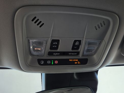 Used 2023 Chevrolet Malibu LT FWD image 38