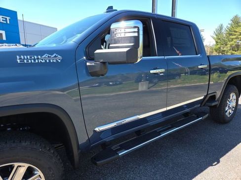 New 2026 Chevrolet Silverado 2500 High Country w/ Z71 Off-Road Package AWD/4WD image 14