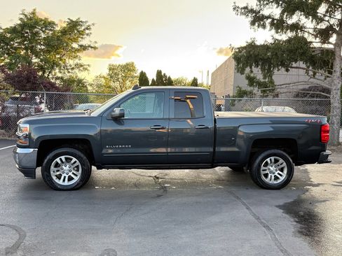 Used 2018 Chevrolet Silverado 1500 LT w/ All Star Edition AWD/4WD image 7