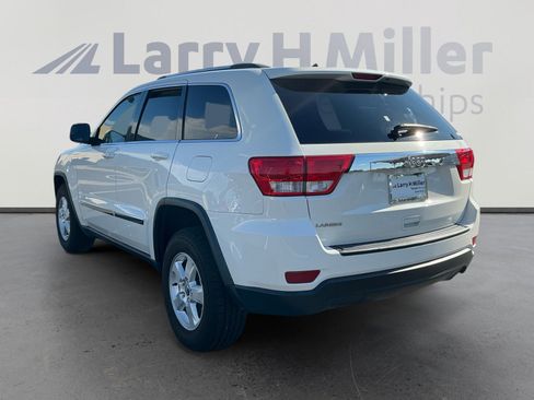 Used 2012 Jeep Grand Cherokee Laredo w/ Laredo E Group image 3