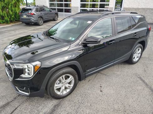 Used 2023 GMC Terrain SLE w/ Driver Convenience Package AWD/4WD image 11